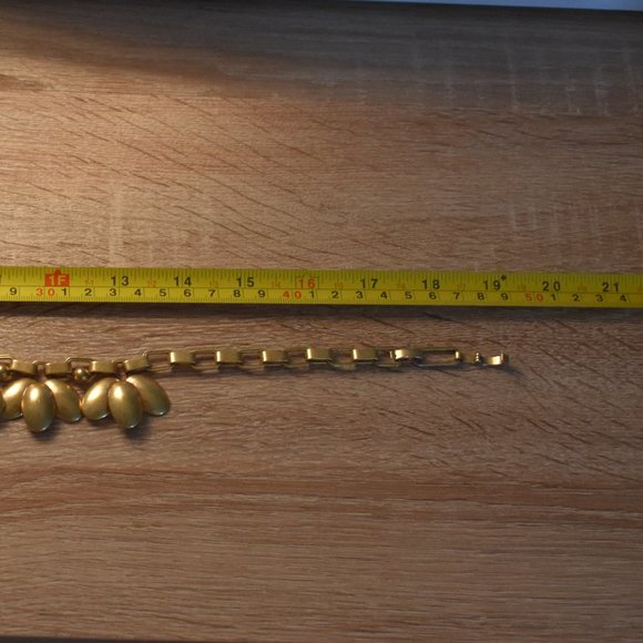 Stella & Dot Hazel Flower Petal Statement Necklace Chain Link Gold - Picture 7 of 16